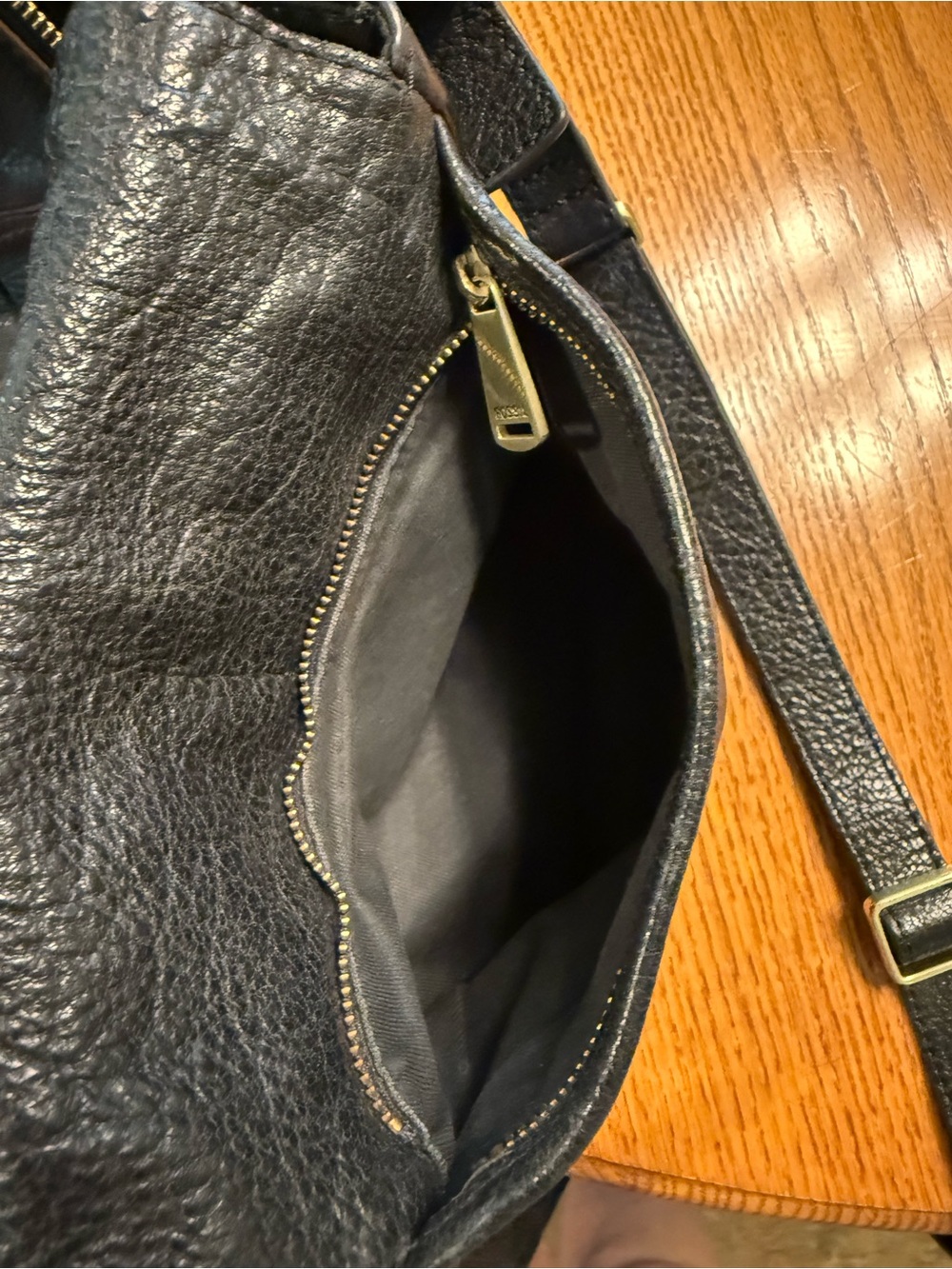 Fossil Peyton Flap Crossbody Black Pebbled Leather – ZB6918 - Picture 15 of 16